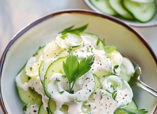 Refreshing Creamy Cucumber Salad with Mayonnaise Recipe
