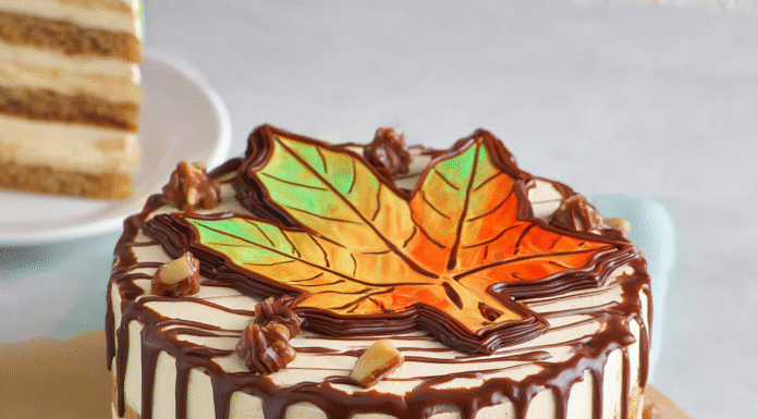 Irresistible Fall Cake Designs for Cozy Gatherings