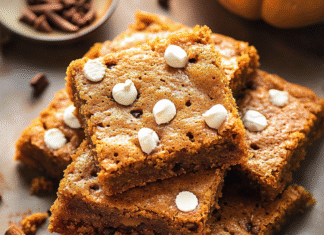 Irresistible Pumpkin Blondies: Fall’s Sweetest Treats