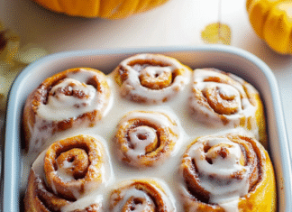 Irresistible Pumpkin Cinnamon Rolls for Cozy Mornings