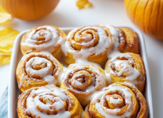 Irresistible Pumpkin Cinnamon Rolls for Cozy Mornings