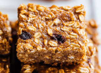 Irresistible Pumpkin Oatmeal Bars: A Cozy Fall Treat