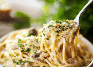 Creamy Turkey Tetrazzini: A Cozy Casserole Delight