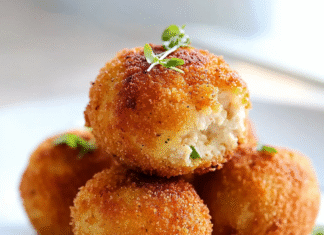 Crispy Chicken Croquettes: A Flavorful Family Favorite
