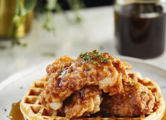 Irresistible Chicken and Waffles Recipe for Comfort Food Lovers