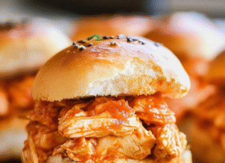 Spicy Buffalo Chicken Sliders: A Flavorful Party Favorite
