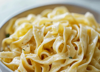 Comforting Buttered Noodles: A Quick & Cozy Recipe
