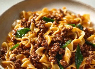 Cozy Ground Beef and Noodles: A 30-Minute Recipe Delight