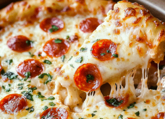 Irresistible Pizza Dip Recipe: Creamy & Cheesy Delight