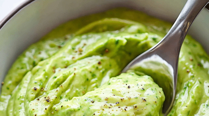 Creamy Avocado Dressing: Transform Your Salads Today!